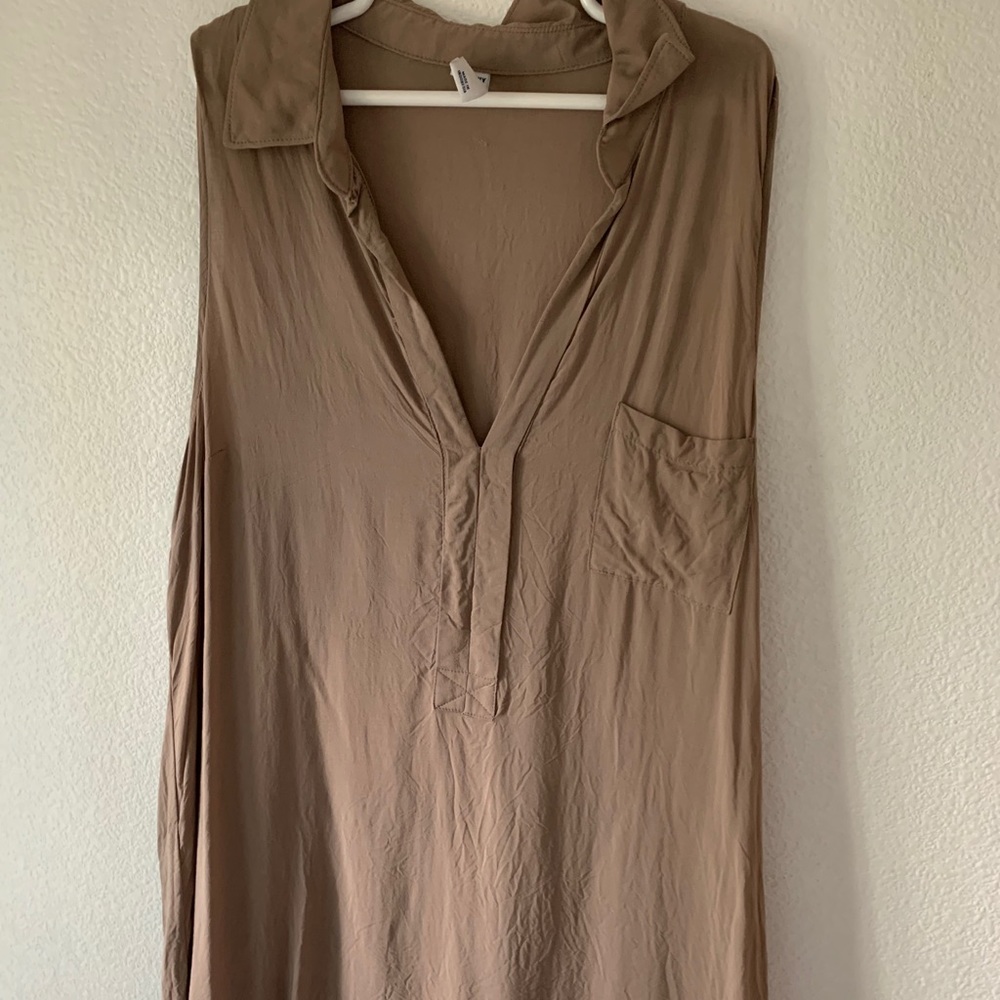 Tan/brown old navy collared tank top